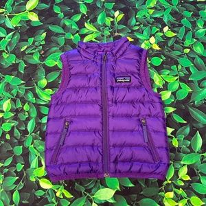 VVGUC Patagonia Infant Down Vest Size 12 Months Dark Purple